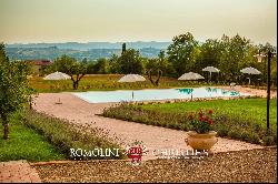 LUXURY COUNTRY HOUSE FOR SALE TUSCANY SIENA