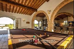 BUONCONVENTO LUXURY VILLA FOR SALE VAL D'ORCIA TUSCANY