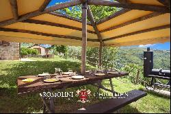 RESTORED COUNTRY HOUSE, AGRITURISMO FOR SALE UMBRIA