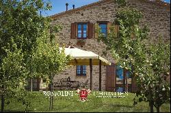 RESTORED COUNTRY HOUSE, AGRITURISMO FOR SALE UMBRIA