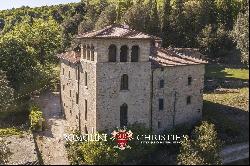 HISTORIC VILLA FOR SALE IN CITTÀ DI CASTELLO, UMBRIA