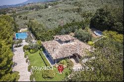 MODERN VILLA WITH OLIVE GROVE FOR SALE UMBRIA ASSISI