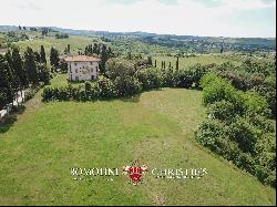 PERIOD VILLA TO BE RESTORED FOR SALE IN CHIANTI