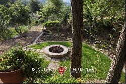 VILLA WITH OLIVE GROVE FOR SALE IN CASTIGLION FIORENTINO, TUSCANY