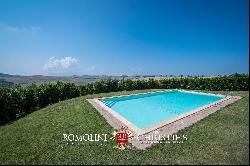 ESTATE AGRITURISMO FOR SALE MONTALCINO, TUSCANY, BRUNELLO