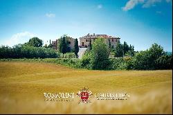 ESTATE AGRITURISMO FOR SALE MONTALCINO, TUSCANY, BRUNELLO