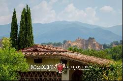 40.6-HA ESTATE WITH HISTORIC VILLA FOR SALE TUSCANY | Romolini - Christie's