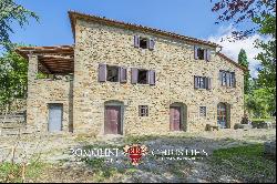 RUSTIC COUNTRY HOUSE FOR SALE IN LORO CIUFFENNA, TUSCANY