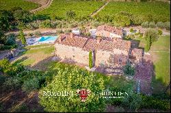 AREZZO, TUSCANY: LUXURY RESTORED FARMHOUSE WITH POOL FOR SALE