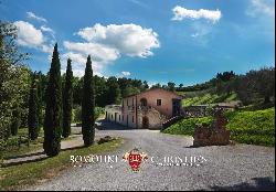 BEAUTIFUL WINE RESORT FOR SALE IN TUSCANY, SIENA, STATE OF THE ART WINERY, 25 HECTARES OF