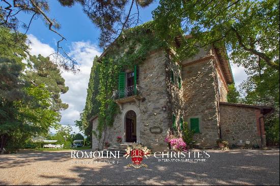 VILLA WITH PANORAMIC VIEW FOR SALE IN ANGHIARI, TUSCANY