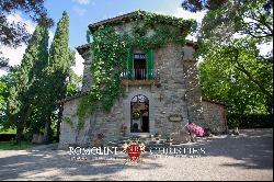 VILLA WITH PANORAMIC VIEW FOR SALE IN ANGHIARI, TUSCANY