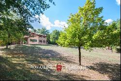 MODERN VILLA FOR SALE IN AREZZO, TUSCANY