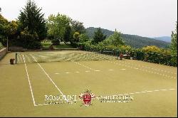 TUSCANY: LUXURY VILLA WITH PANORAMIC VIEW AND TENNIS COURT FOR SALE, AREZZO, POOL, OLIVE 