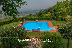 TUSCANY: LUXURY VILLA WITH PANORAMIC VIEW AND TENNIS COURT FOR SALE, AREZZO, POOL, OLIVE 