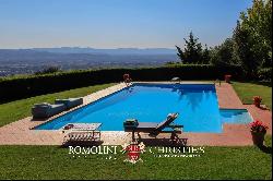 TUSCANY: LUXURY VILLA WITH PANORAMIC VIEW AND TENNIS COURT FOR SALE, AREZZO, POOL, OLIVE 