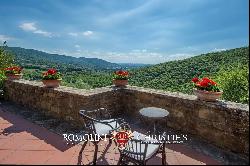 HAMLET WITH PANORAMIC VIEW AND CHURCH FOR SALE, CASTIGLION FIORENTINO