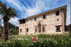 LUXURY APARTMENTS IN HISTORIC VILLA FOR SALE IN FLORENCE