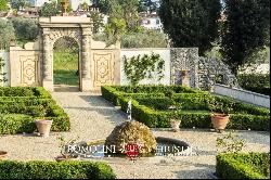 LUXURY APARTMENTS IN HISTORIC VILLA FOR SALE IN FLORENCE