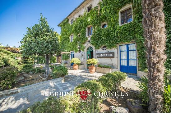 HOTEL WITH RESTAURANT PIZZERIA FOR SALE, TUSCANY, ITALY