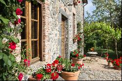 PROPERTY FOR SALE LAKE BOLSENA, ORVIETO, UMBRIA