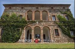 TUSCAN ESTATE WITH MANOR VILLA, 10 HA OF LAND, VINEYARDS,OLIVE GROVE FOR SALE IN ITALY, T