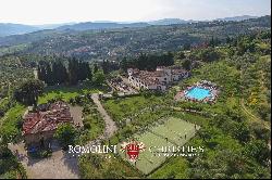 PRIVATE ESTATE WITH RENTAL BUSINESS AND FARM FOR SALE TUSCANY