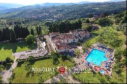 PRIVATE ESTATE WITH RENTAL BUSINESS AND FARM FOR SALE TUSCANY