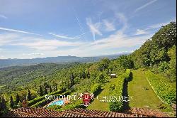 RESTORED MEDIEVAL HAMLET FOR SALE IN TUSCANY, AREZZO