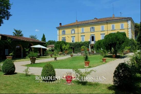 HISTORICAL NOBLE VILLA FOR SALE IN PERUGIA UMBRIA