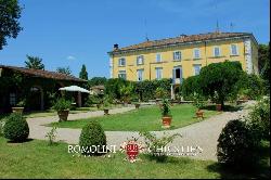 HISTORICAL NOBLE VILLA FOR SALE IN PERUGIA UMBRIA