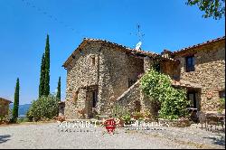 PANORAMIC COUNTRY HOUSE FOR SALE IN UMBRIA, ITALY