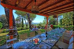 MANOR VILLA FOR SALE CHIANTI CLASSICO FLORENCE TUSCANY