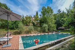 VILLA WITH POOL FOR SALE IN MONTERCHI TUSCANY