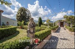 MAJESTIC LUXURY VILLA FOR SALE IN LUCCA, TUSCANY