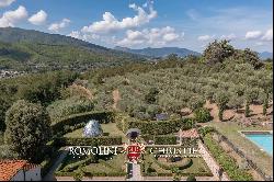 MAJESTIC LUXURY VILLA FOR SALE IN LUCCA, TUSCANY