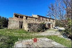 WINERY FOR SALE IN MONTALCINO, 3 HECTARES OF BRUNELLO VINEYARDS