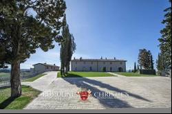 ORGANIC WINERY WITH AGRITURISMO FOR SALE IN CHIANTI, FLORENCE