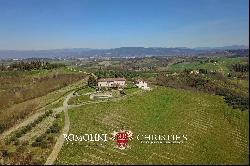 ORGANIC WINERY WITH AGRITURISMO FOR SALE IN CHIANTI, FLORENCE