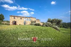 ORCIA DOC WINERY FOR SALE IN TREQUANDA, TOSCANA