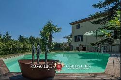 HISTORICAL VILLA WITH POOL FOR SALE LUCCA, TUSCANY