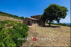 RESTORED COUNTRY HOUSE FOR SALE IN THE NESTORE VALLEY, UMBRIA