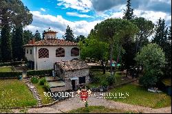 Chianti - PERIOD VILLA WITH POOL FOR SALE IN TUSCANY