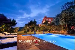 Tuscany - RESTORED VILLA WITH PANORAMIC VIEWS AND SWIMMING POOL IN FLORENCE