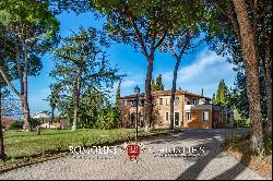 Lake Trasimeno - WINERY WITH CHARMING MANSION AND RESTAURANT FOR SALE IN UMBRIA