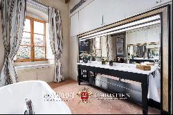 Florence - LUXURY APARTMENT FOR SALE IN THE HISTORICAL CENTER