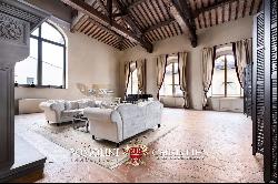 Florence - LUXURY APARTMENT FOR SALE IN THE HISTORICAL CENTER