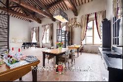 Florence - LUXURY APARTMENT FOR SALE IN THE HISTORICAL CENTER