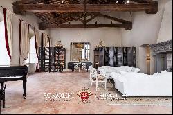 Florence - LUXURY APARTMENT FOR SALE IN THE HISTORICAL CENTER