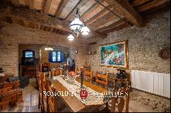 RESTORED FARMHOUSE FOR SALE JUST 30' FROM THE SEA, MARCHE